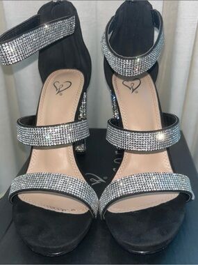 Windsor Rhinestone Chunky Heels 7 7.5